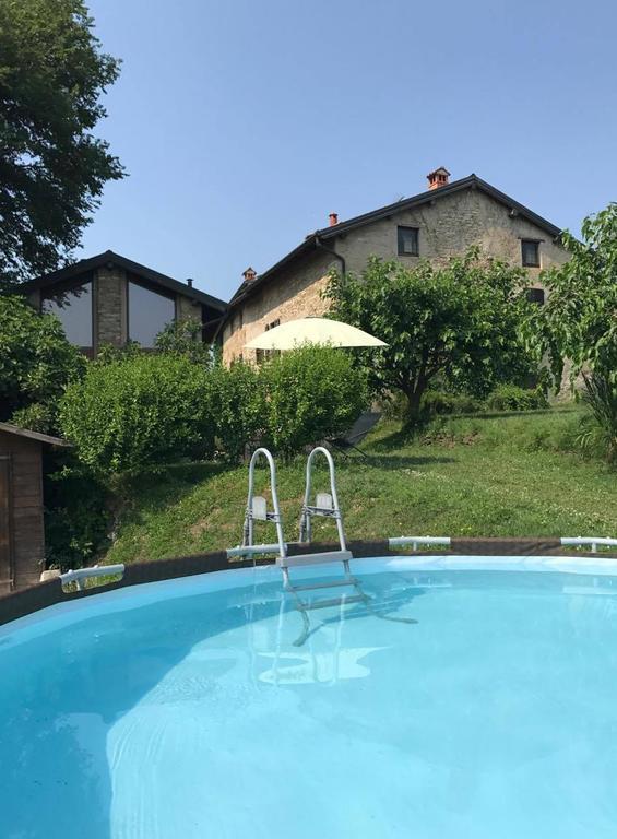 Agriturismo La Costa - Casa Vacanze Rovagnate エクステリア 写真